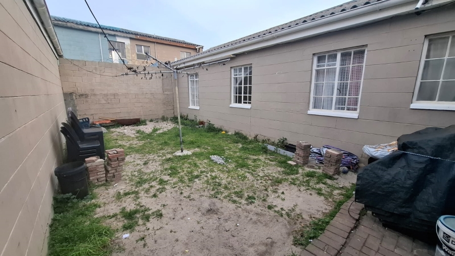 3 Bedroom Property for Sale in Woodlands Western Cape